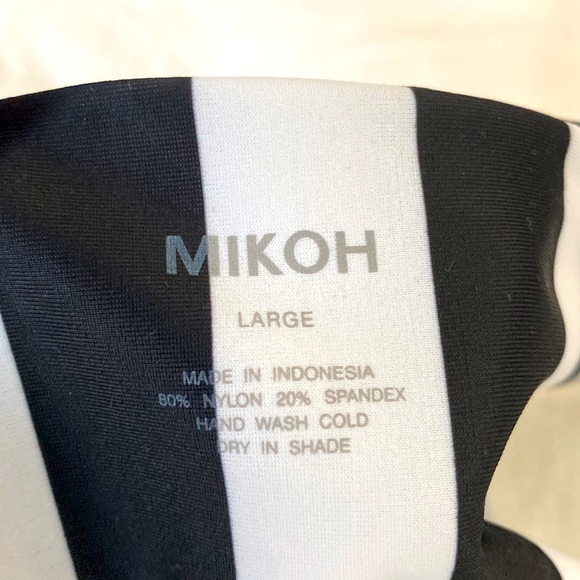 Mikoh Zuma bottoms size large - Picture 2 of 3